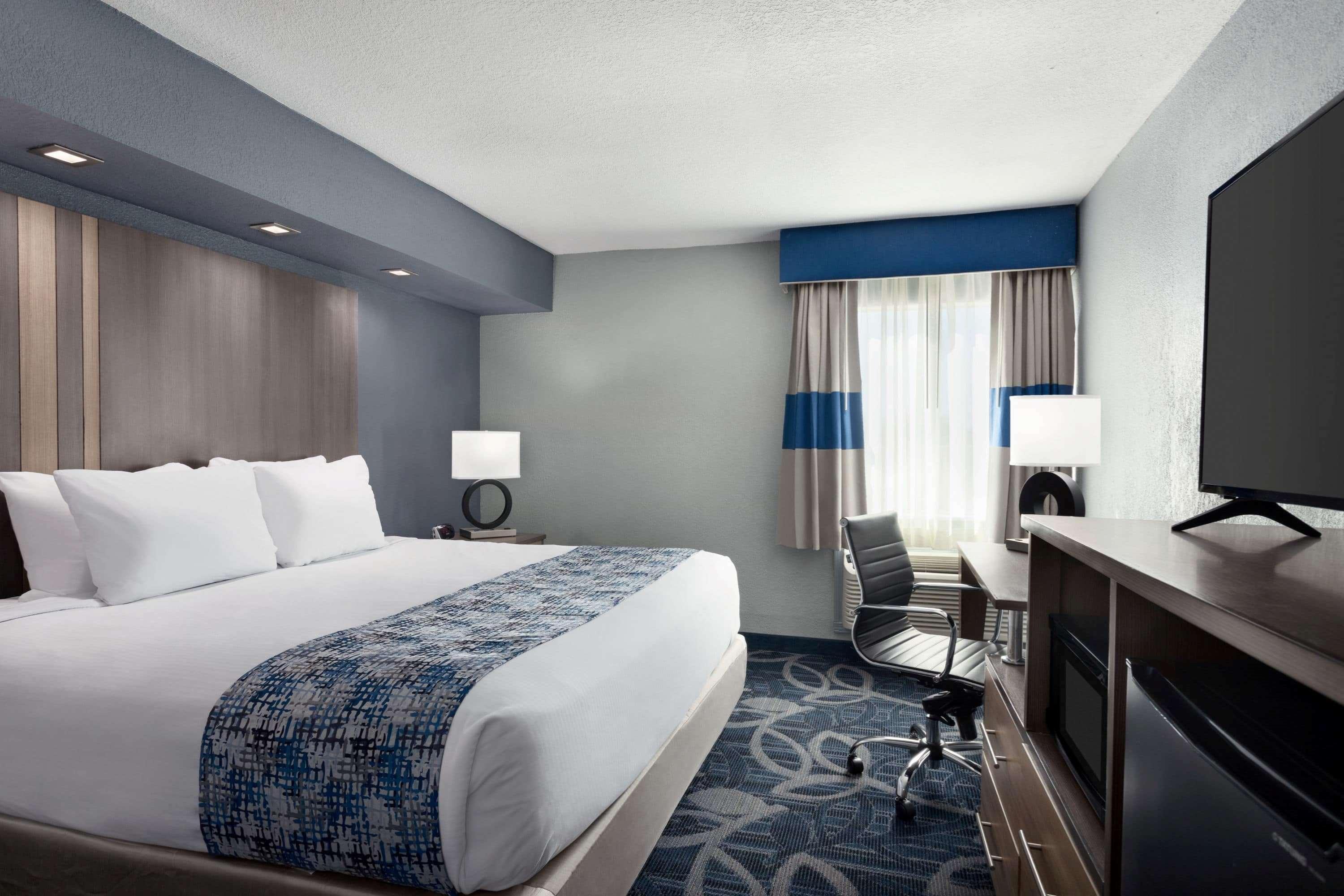 Baymont Inn & Suites Shawnee Buitenkant foto