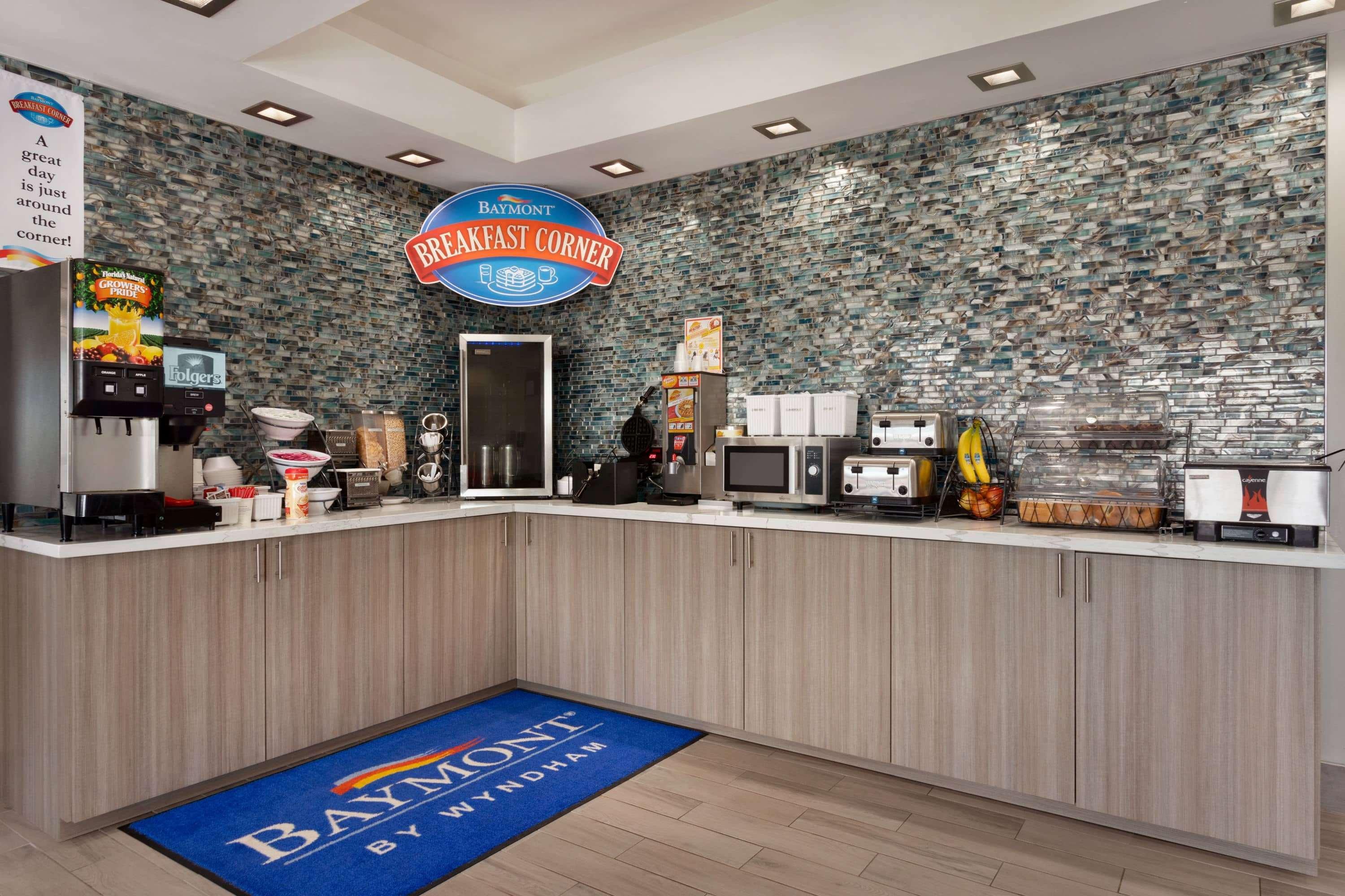 Baymont Inn & Suites Shawnee Buitenkant foto