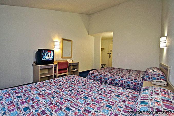 Baymont Inn & Suites Shawnee Buitenkant foto