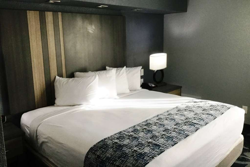 Baymont Inn & Suites Shawnee Kamer foto