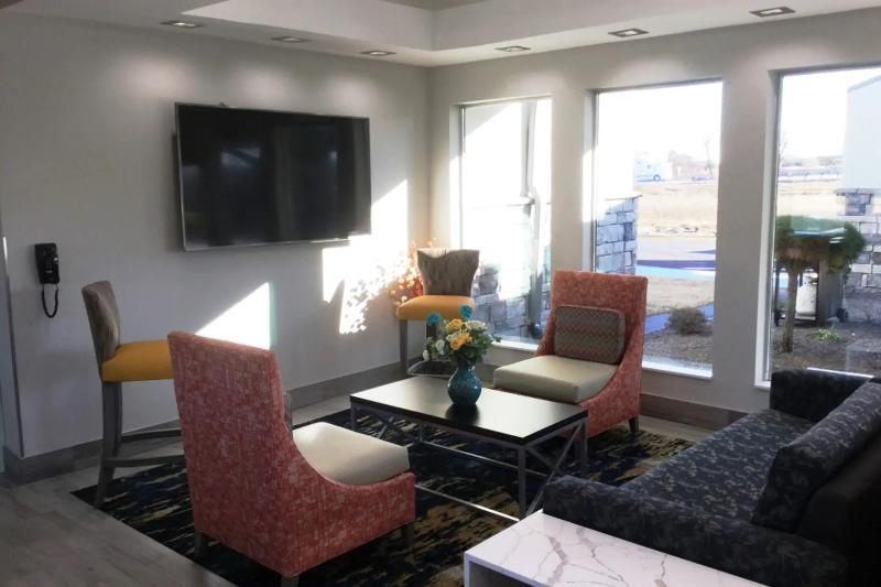 Baymont Inn & Suites Shawnee Buitenkant foto