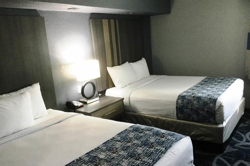 Baymont Inn & Suites Shawnee Buitenkant foto