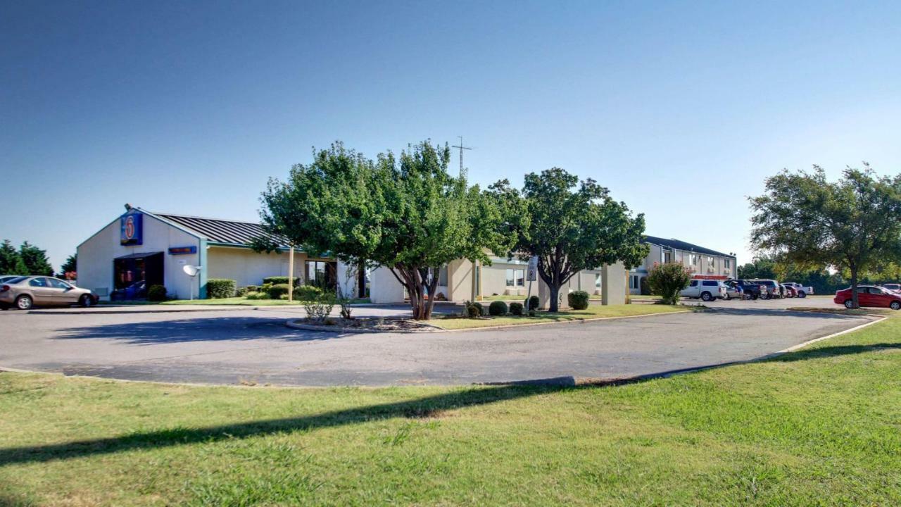 Baymont Inn & Suites Shawnee Buitenkant foto
